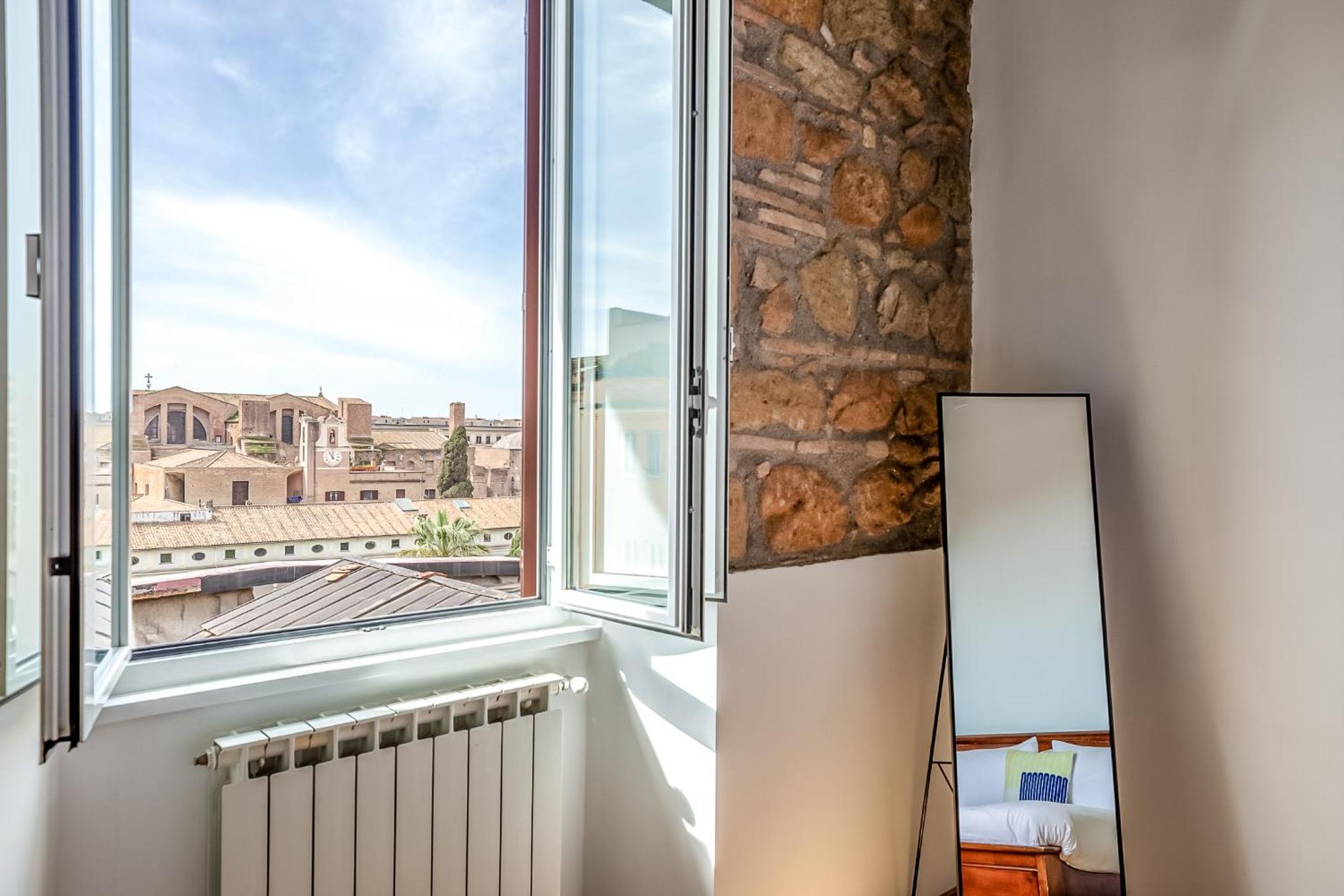 Hostly-light And Wood Midtown-near Trevi Apartment *